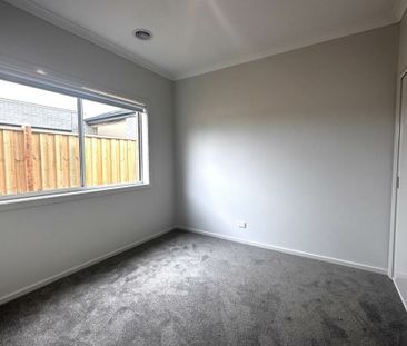 3 Herdwick Street, Clyde VIC - Photo 6