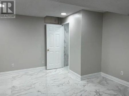 411 BRISTOL ROAD W - Photo 4