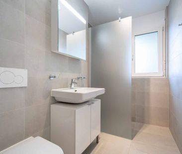 Beautiful 4.5 room apartment with lake and mountain views in St-Prex - Photo 4