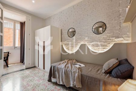 3 room luxury Flat for rent in Barcelona, Spain - Photo 2