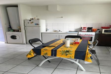 AVIGNON Avenue Etienne Martelange Appartement T2 , 38m2 environ au 1er étage. - Photo 3