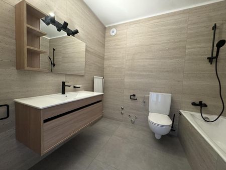 4 Zimmer, 110 m², 7. Stock - Photo 4