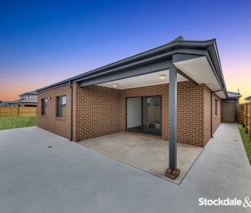 “4 BEDROOM FAMILY HOME FOR RENT IN WERRIBEE !!” - Photo 6