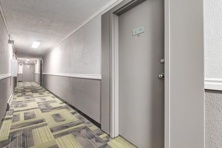2 Bedroom - Photo 3