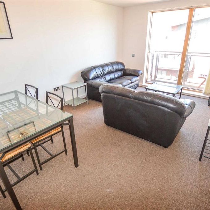 2 bedroom flat to rent - Photo 1