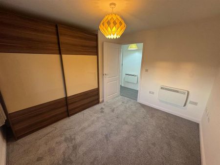 2 bedroom flat to rent - Photo 3