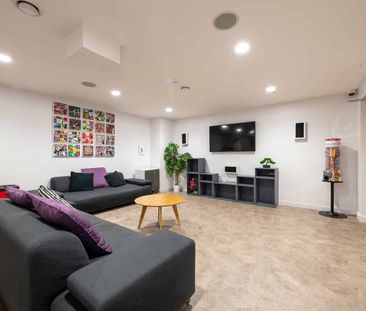 Silver Studio - Photo 2