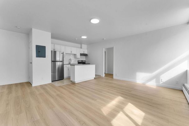 145 York St - Photo 1