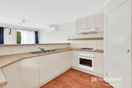 Live happily ever after on Fiona Court - Photo 3