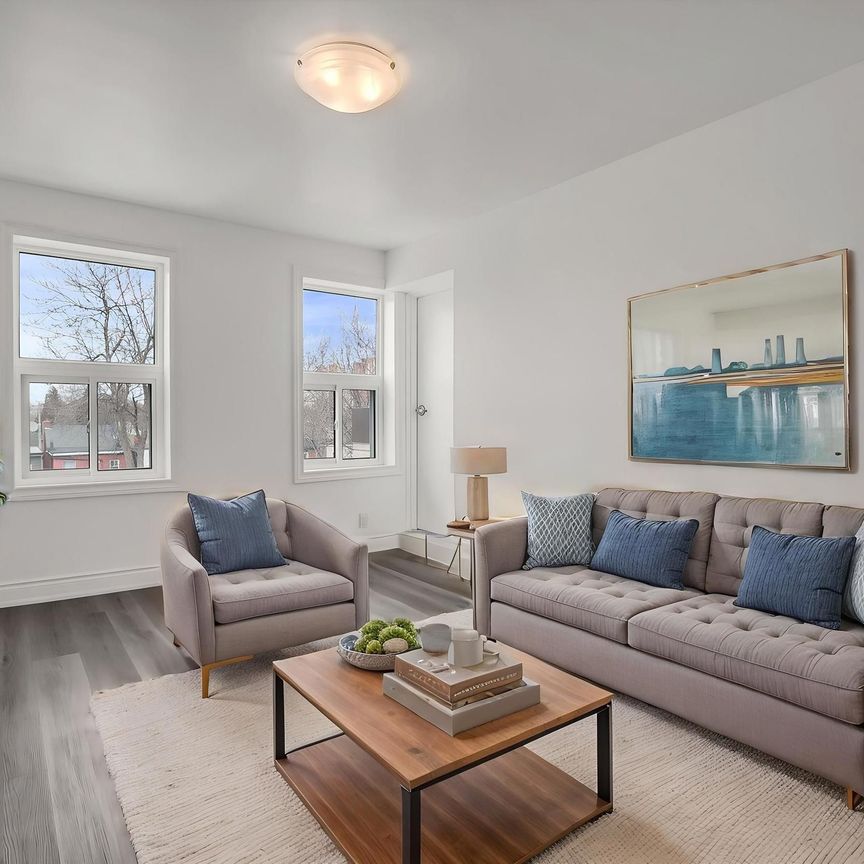For Lease - 2820 Danforth Avenue Unit# 302, Toronto, Ontario - Photo 1