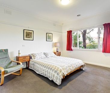 27 St Hellier Street, Heidelberg Heights - Photo 3
