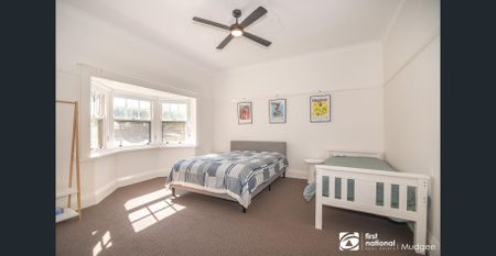 COMFORTABLE CENTRAL FURNISHED HOME - Photo 5