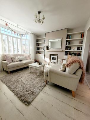 3 bedroom end of terrace house to rent - Photo 1