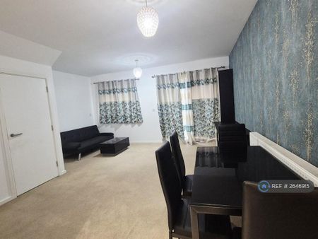 3 bedroom terraced house to rent - Photo 2