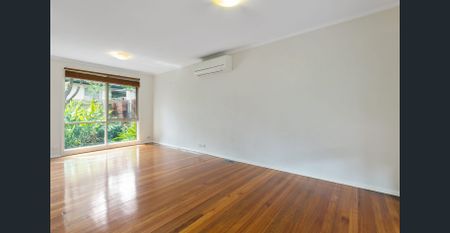 Spacious Family Home! - Photo 4