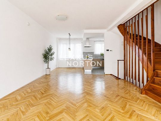Pronájem domu 172 m² s pozemkem 295 m² - Photo 1