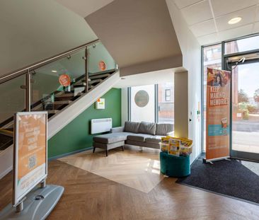 2 Bed Flat - Photo 4