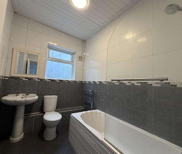 Mount Grove, Birkenhead, CH41 - Photo 5