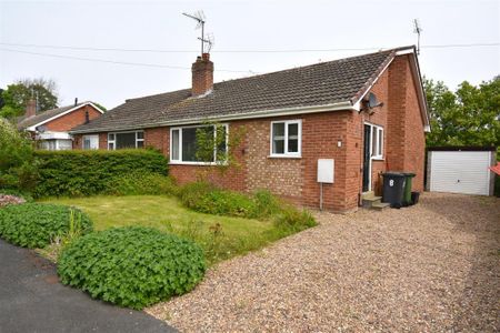 Petercroft Close, Dunnington, York - Photo 3