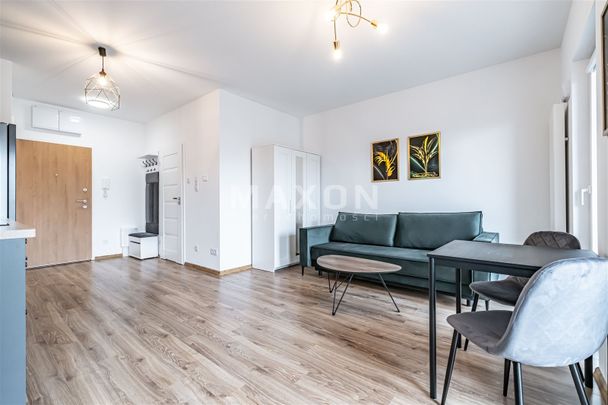 Kawalerka z Loggią i garażem - Photo 1