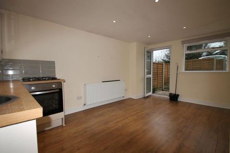 1 bedroom apartment to rent - Photo 4