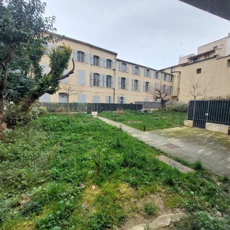 location Appartement T2 DE 40.8m² À AIX EN PROVENCE - Photo 3