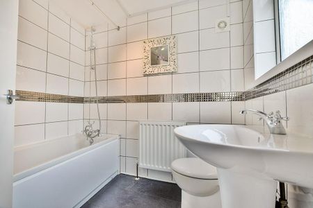2 bedroom terraced house to rent - Photo 5