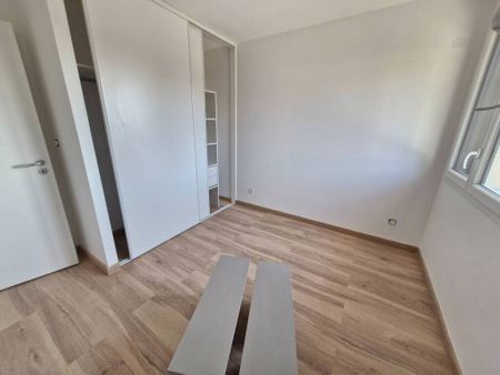 Location Maison 5 pièces 94m² RUY 38300 - Photo 2