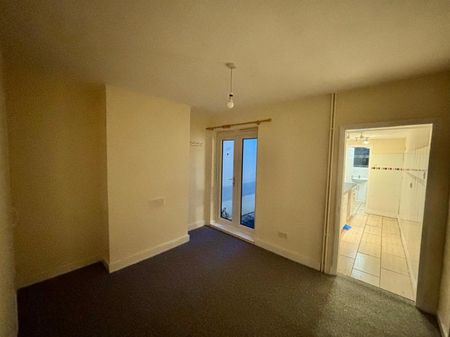 Gardiner Street, Gillingham - Photo 2