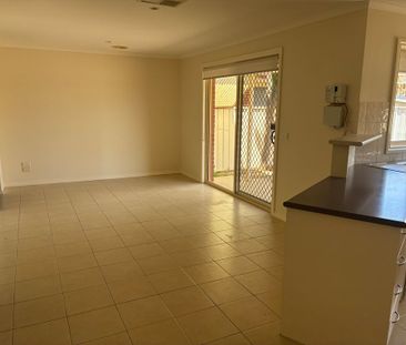 Great Family Home - Photo 1