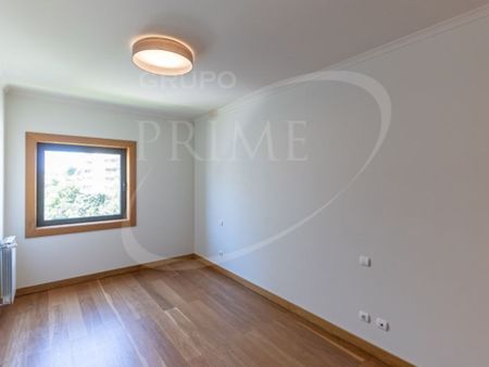 4 room luxury Flat for rent in Praca do Imperio, Porto, Distrito do Porto - Photo 4