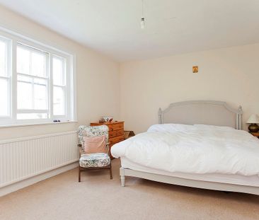A quaint four bedroom semi-detached cottage in a rural location and... - Photo 3