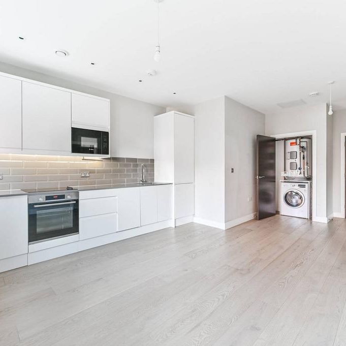 1 bedroom flat to rent - Photo 1