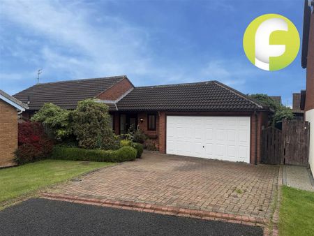 3 bedroom detached bungalow to rent - Photo 3
