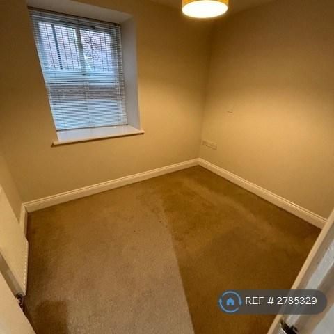 2 bedroom maisonette to rent - Photo 1
