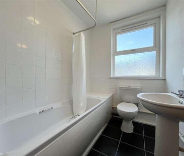 Lanhenver Avenue, TR7 - Photo 5
