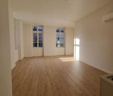 Location Appartement 4 pièces 110m² ST BRIEUC 22000 - Photo 2