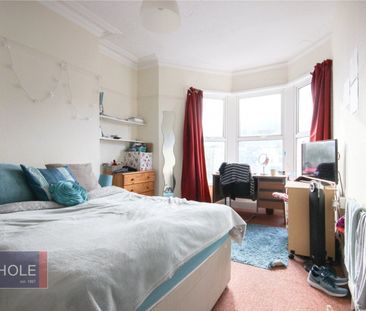 Cricklade Road, - Photo 4