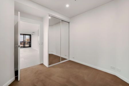 Unfurnished 3 Bedrooms 2 Bathrooms - Photo 4