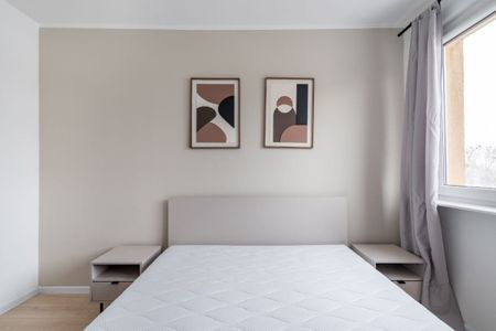 Świeżo wykończone | 3 pokoje | Winda 50.2 m² - Photo 2