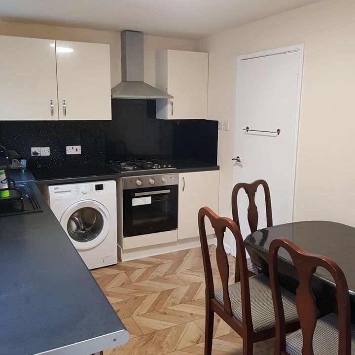 2 Bed Semi-Detached House, Gardner St, M12 - Photo 1