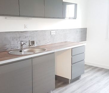 A LOUER Appartement F2 50000 Saint-Lô 1 chambre 46.77 m² - Photo 1