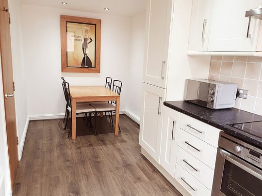 2 Bed Flat, Great Bridgewater Street, M1 - Photo 1