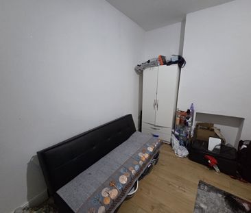 Room in a Shared House, Thorngrove Road, E13 - Photo 3