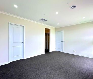 Live Where Convenience Meets Comfort! - Photo 6