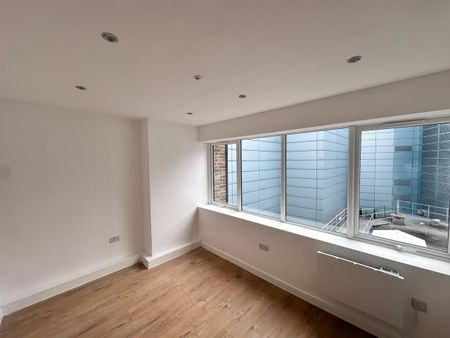 2 Bed Flat, Church Path, CR0 - Photo 2