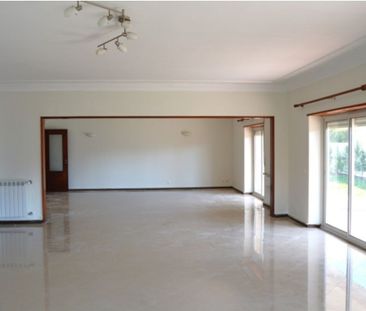5 room luxury House for rent in Areia (Cascais), Cascais e Estoril,... - Photo 1