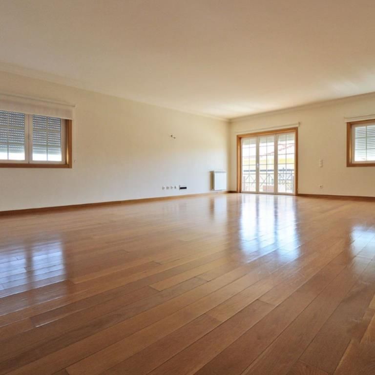 Apartamento T3 em condomínio com piscina e jardim na Beloura - Photo 1