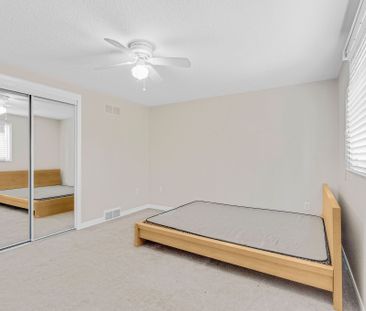 For Lease - 42 Baxter Crescent, Thorold, Ontario - Photo 3