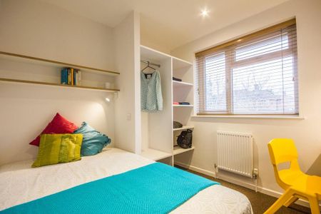 1 bedroom in a house share to rent - Photo 4